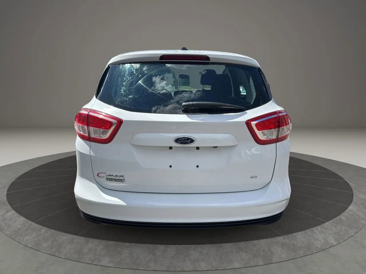 Used 2017 Ford C-MAX Energi SE image 6
