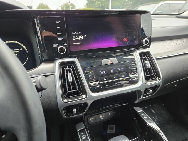 Certified 2023 Kia Sorento SX AWD/4WD image 18