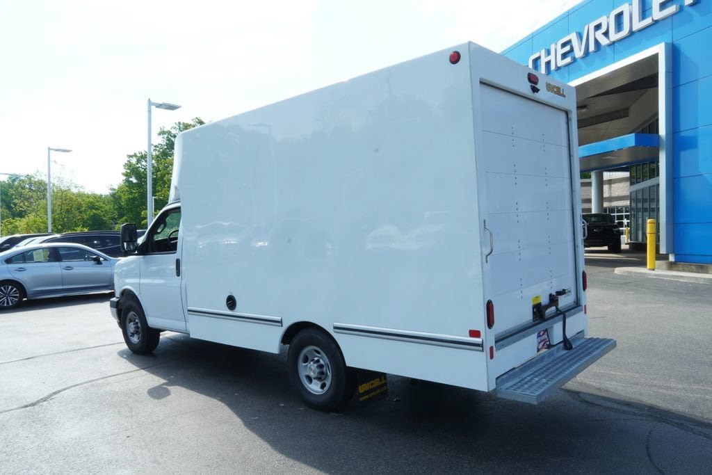 New 2026 Chevrolet Express 3500 w/ Power Convenience Package RWD image 8