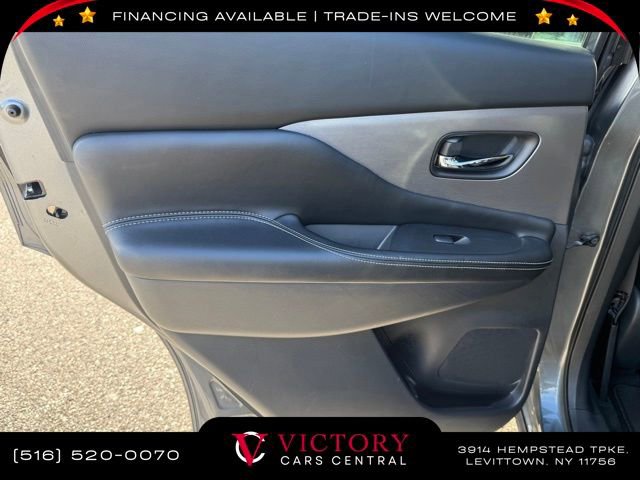 Used 2023 Nissan Murano SV image 18
