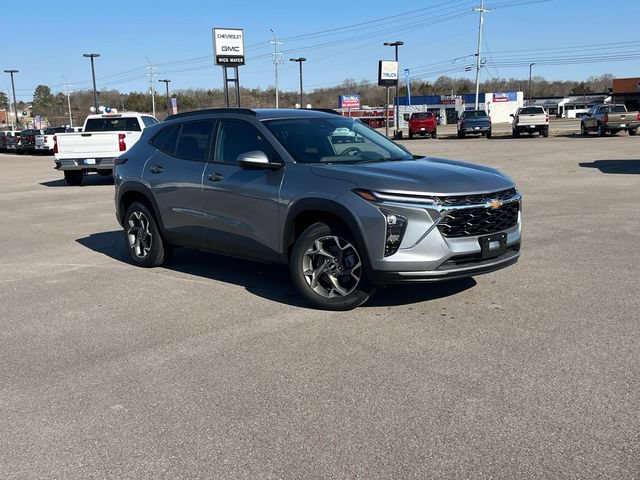 New 2026 Chevrolet Trax LT w/ Driver Confidence Package FWD video 2