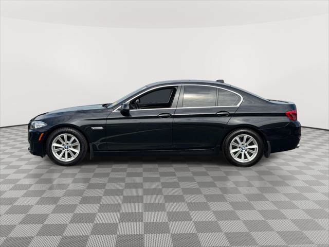 Used 2016 BMW 528i xDrive Sedan AWD/4WD image 4