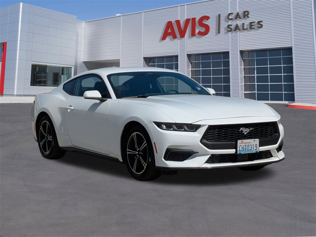 Used 2024 Ford Mustang Coupe image 3