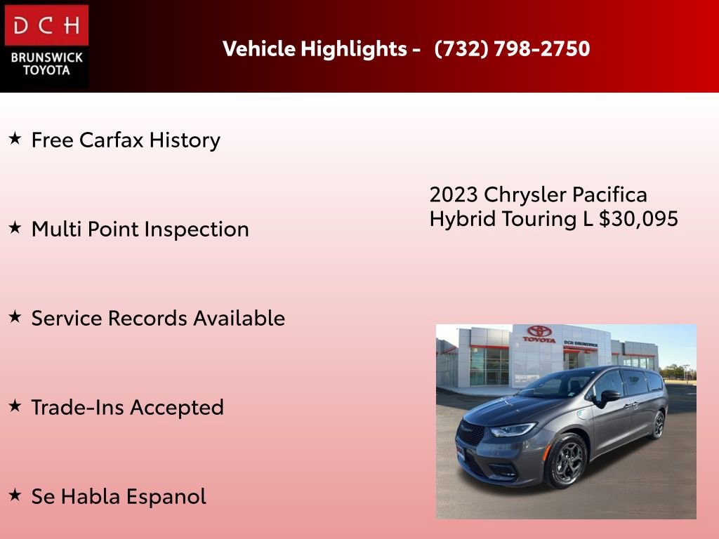 Used 2023 Chrysler Pacifica Touring-L w/ Uconnect Theater Family Group image 4