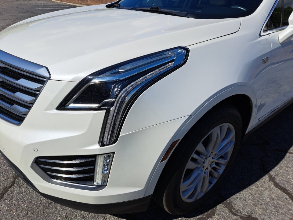 Used 2017 Cadillac XT5 Premium Luxury FWD image 23