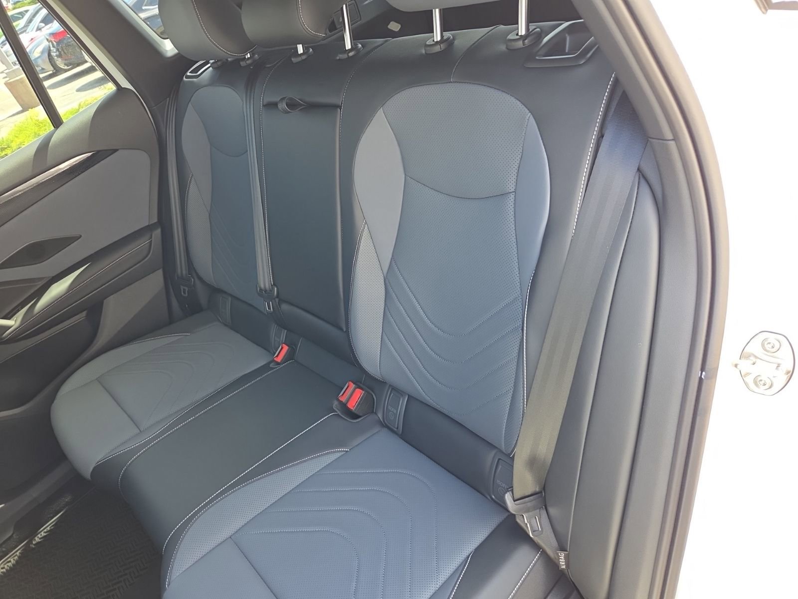 New 2026 Volkswagen Tiguan SE R-Line AWD/4WD image 23