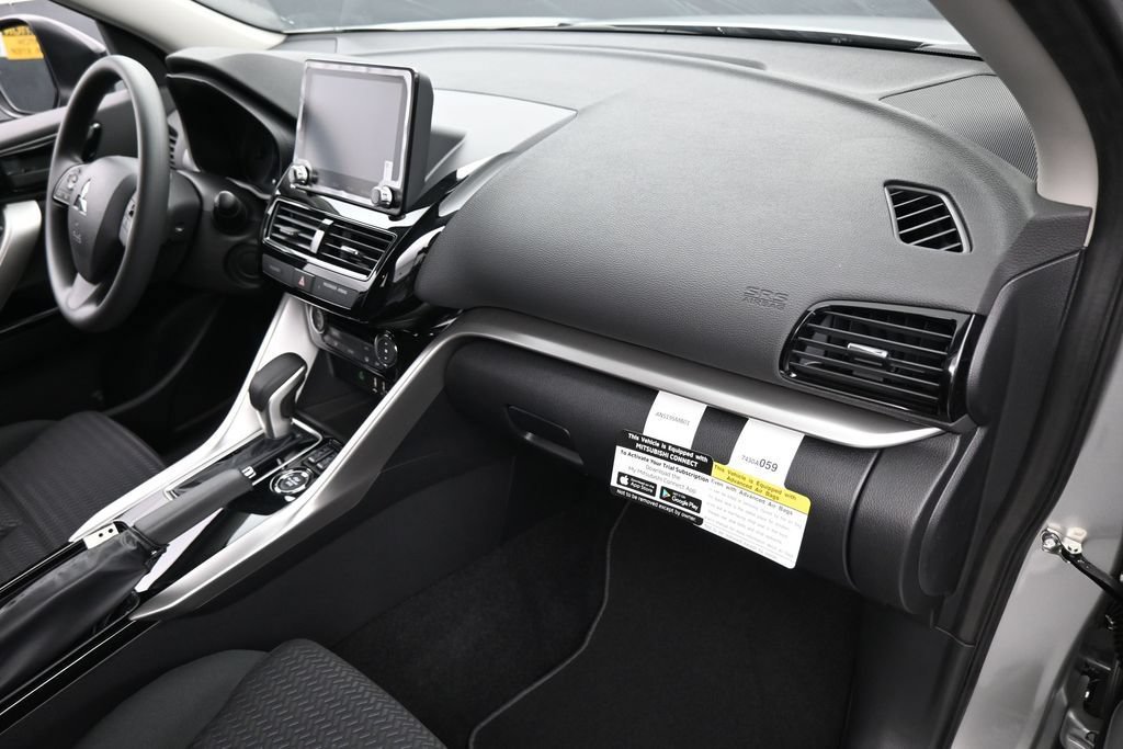 New 2026 Mitsubishi Eclipse Cross LE AWD/4WD image 40