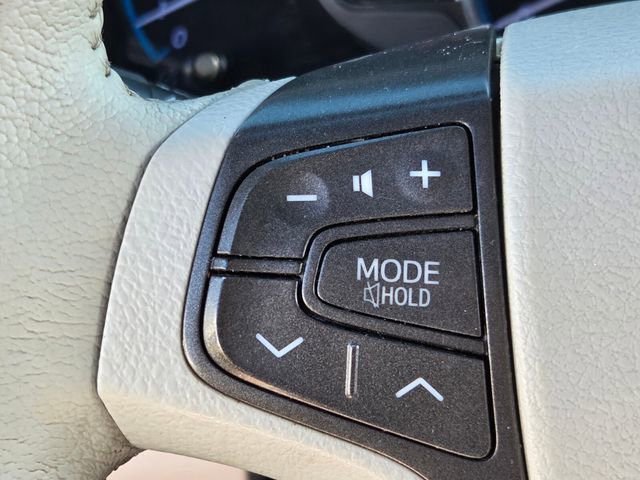 Used 2014 Toyota Sienna Limited w/ Limited Premium Package FWD image 28