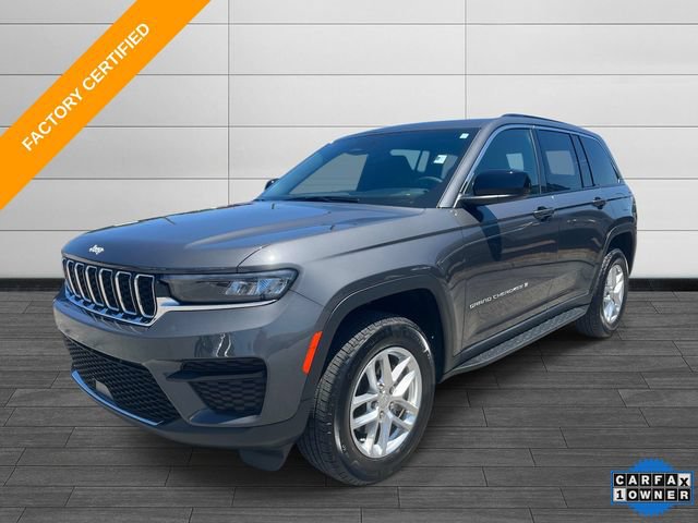 Certified 2025 Jeep Grand Cherokee Laredo X w/ Luxury Tech Group I AWD/4WD image 8