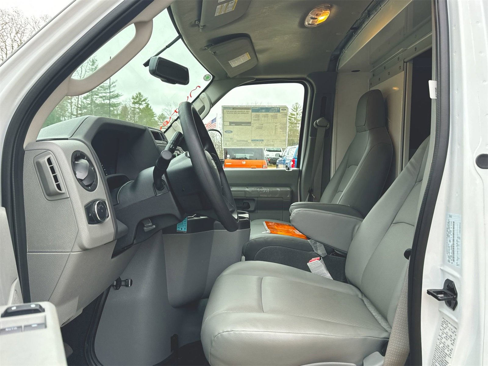 New 2025 Ford E-350 and Econoline 350 Super Duty w/ Power Equipment Group image 24