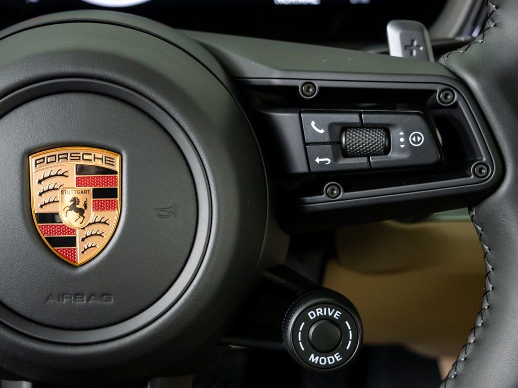 New 2026 Porsche Cayenne Coupe image 11