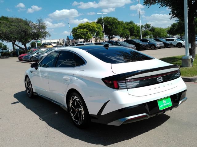 Used 2024 Hyundai Sonata SEL w/ Convenience Package image 13