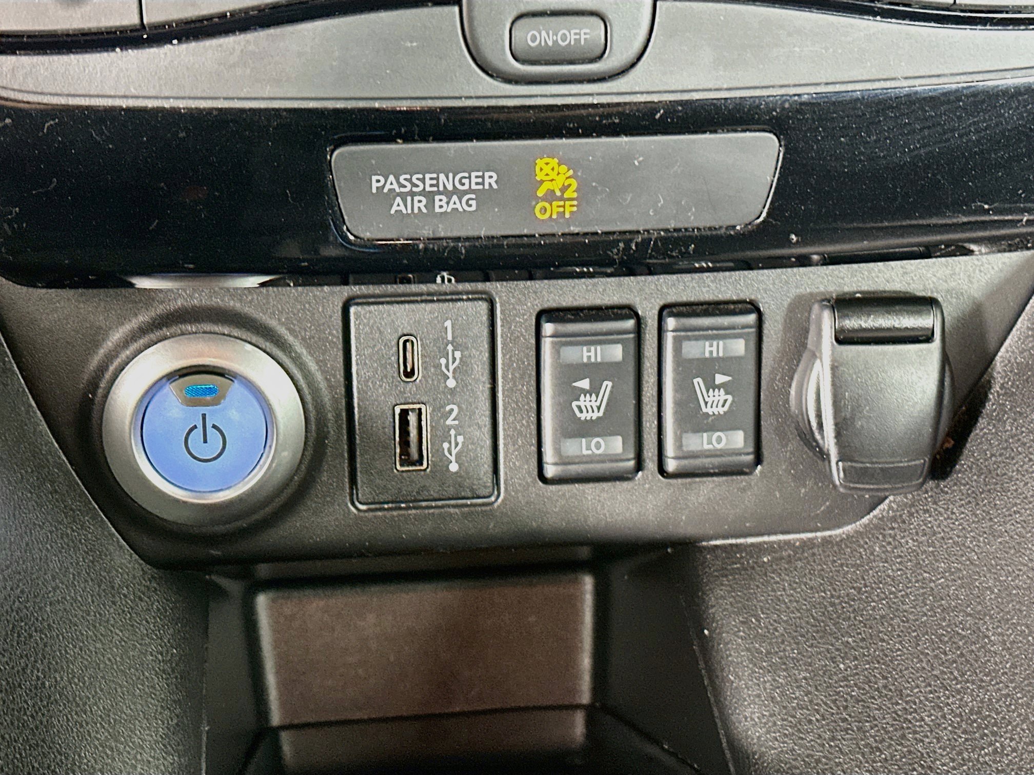 Used 2021 Nissan Leaf SV w/ SV Technology Package FWD image 26