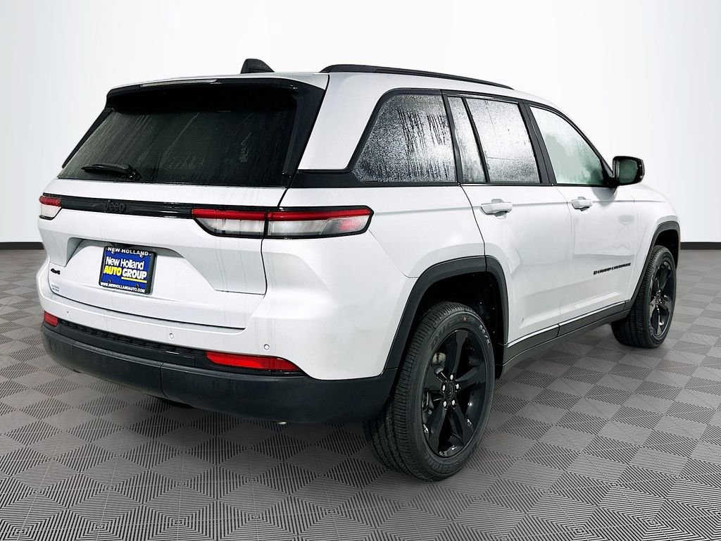 New 2025 Jeep Grand Cherokee Altitude AWD/4WD image 5