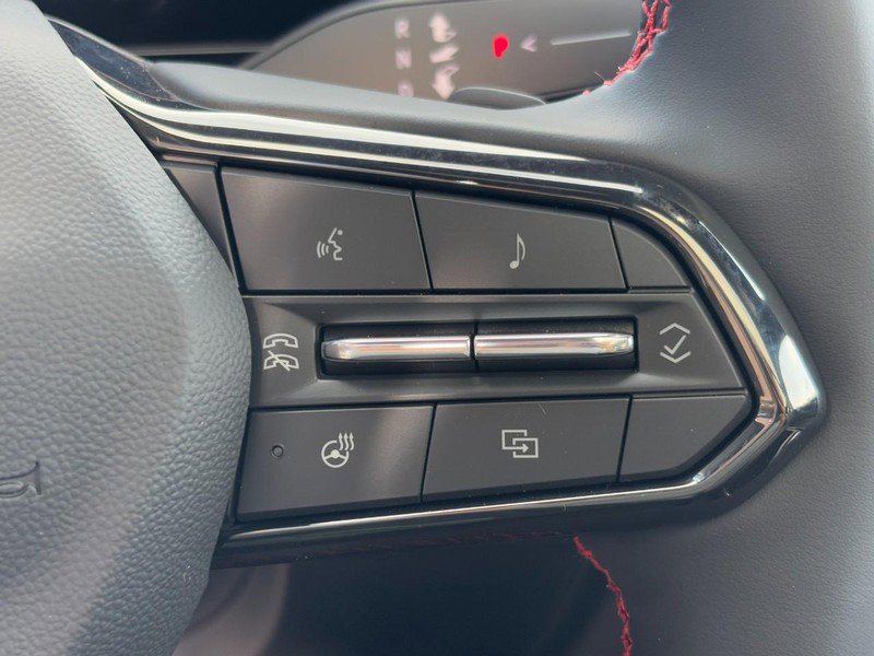 New 2026 Chevrolet Traverse RS image 14