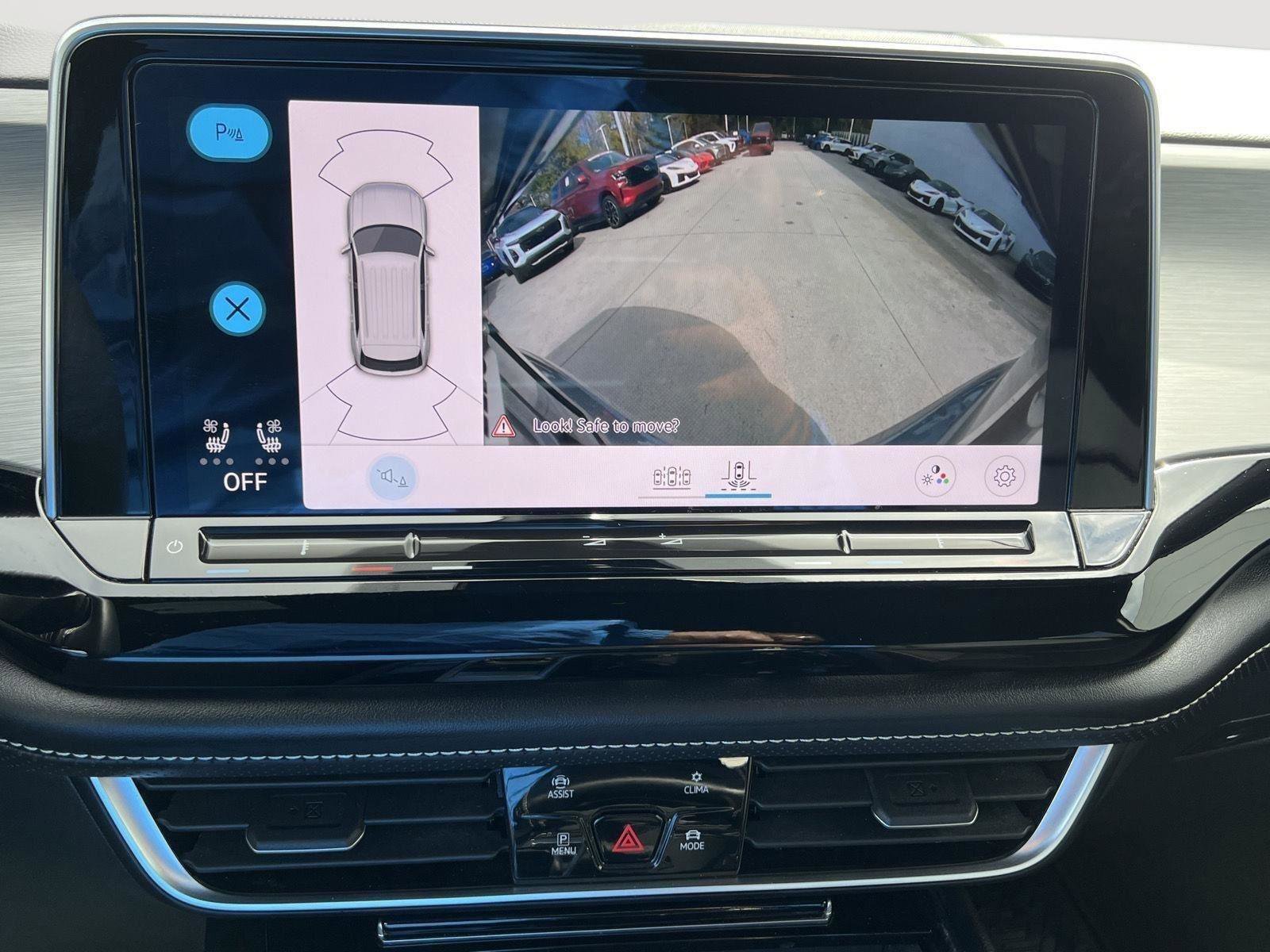 Used 2024 Volkswagen Atlas Cross Sport SE image 19