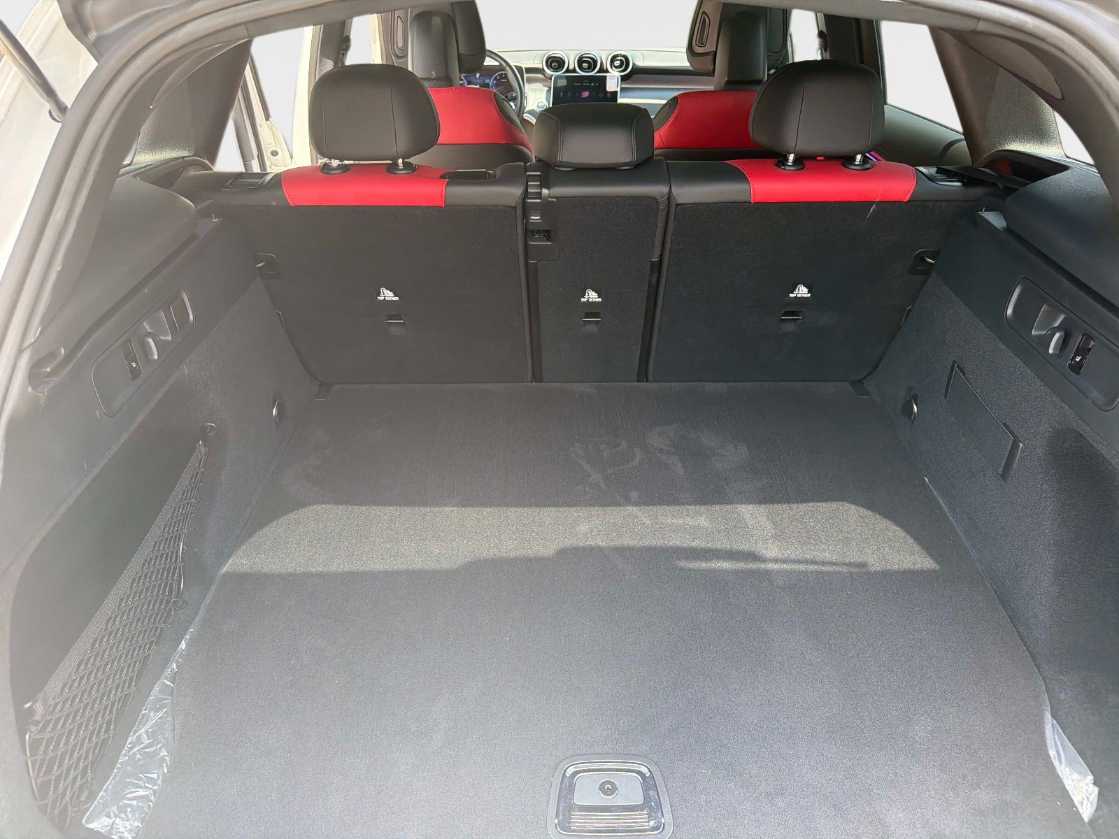 Certified 2024 Mercedes-Benz GLC 300 image 11