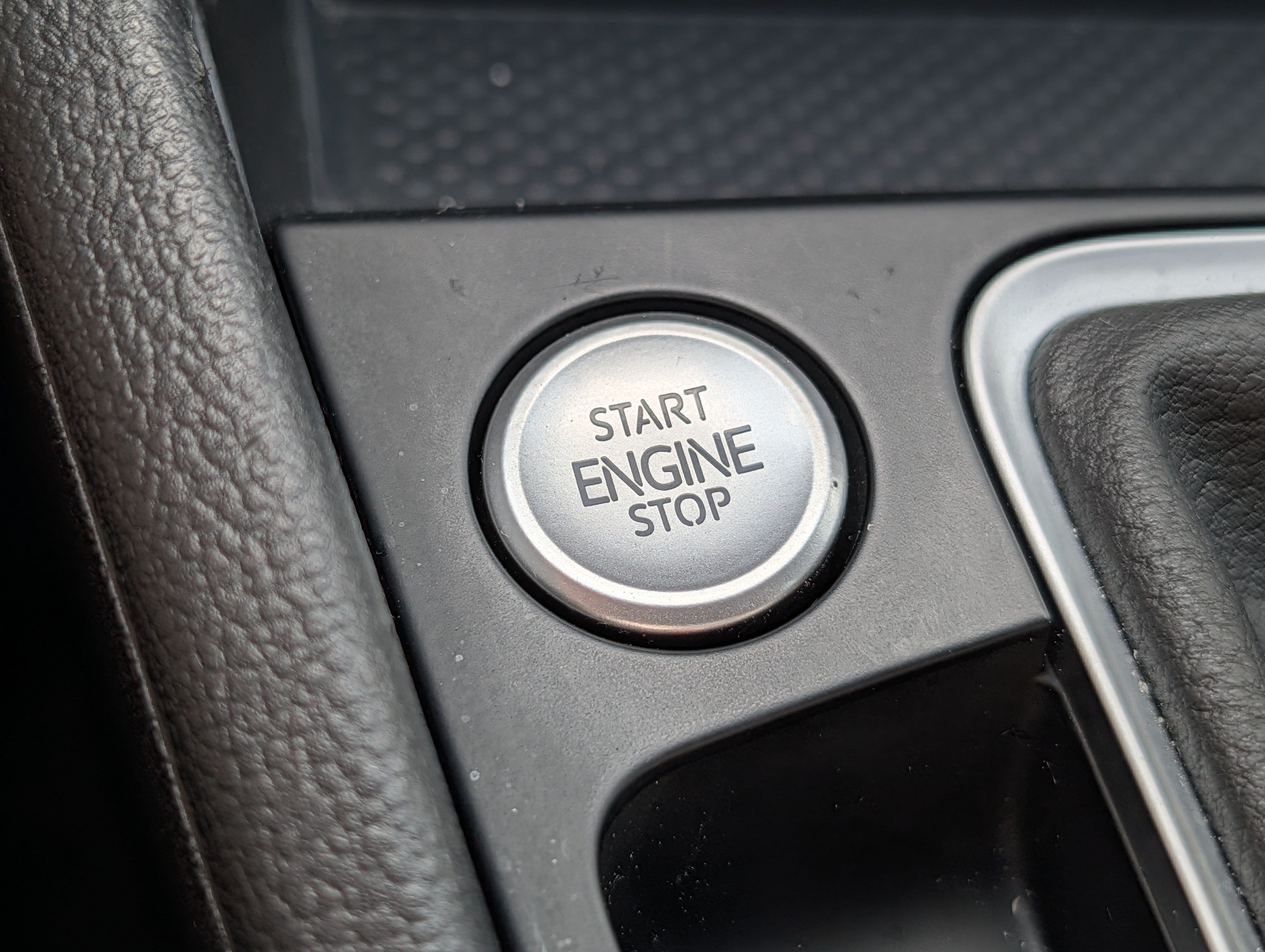 Certified 2025 Volkswagen Jetta GLI Autobahn FWD image 31