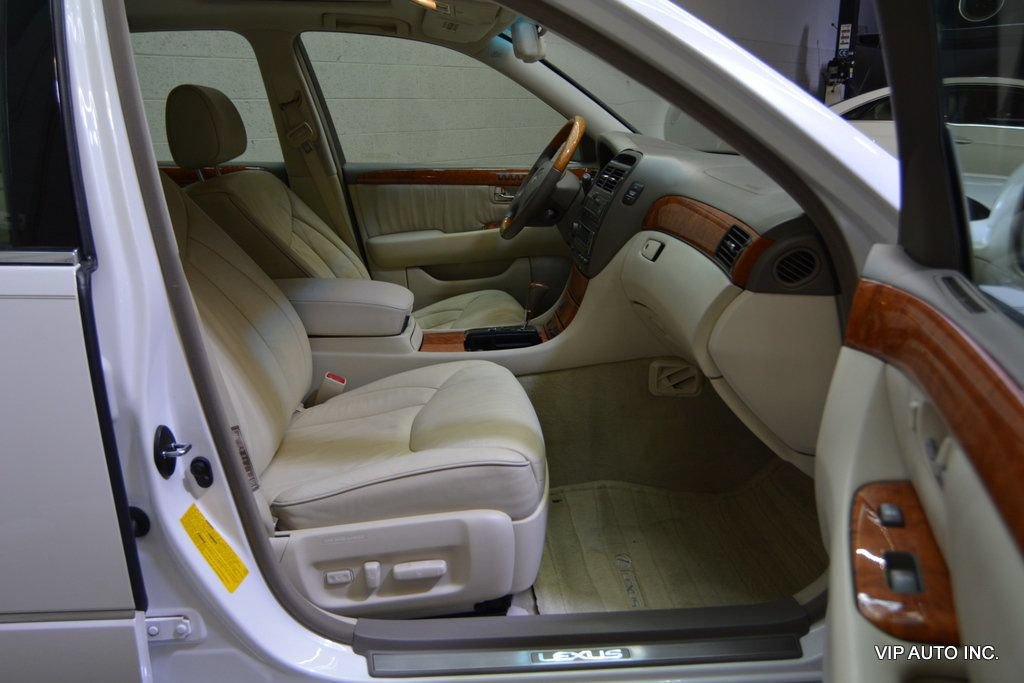 Used 2001 Lexus LS 430 RWD image 19