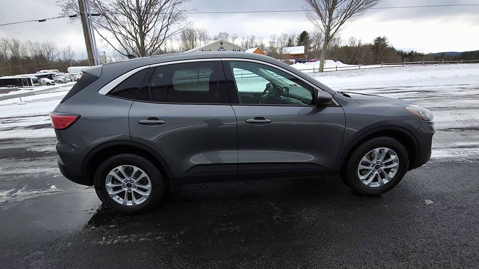 Used 2022 Ford Escape SE w/ Convenience Package image 9