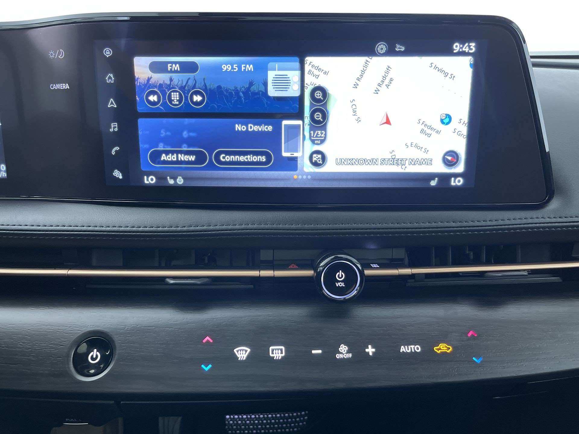 Certified 2024 Nissan Ariya AWD image 18