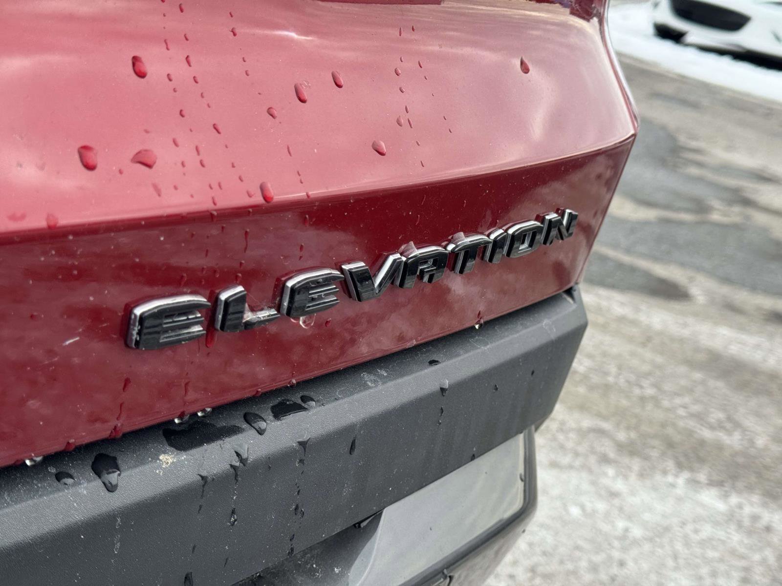 Used 2025 GMC Terrain Elevation image 11