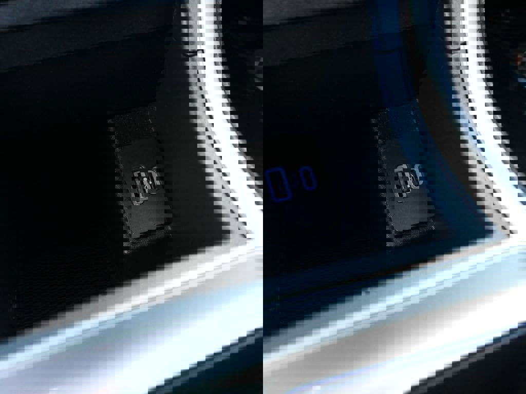 Used 2024 Ford Edge SEL image 23