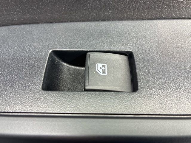 Used 2022 Toyota Tacoma SR image 22