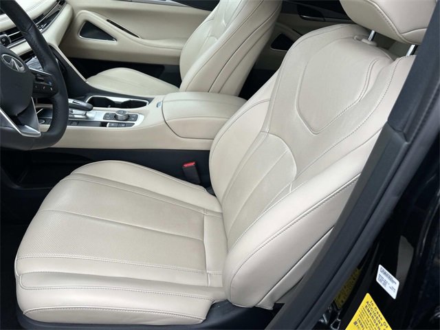 Used 2025 INFINITI QX60 Luxe w/ Vision Package image 16