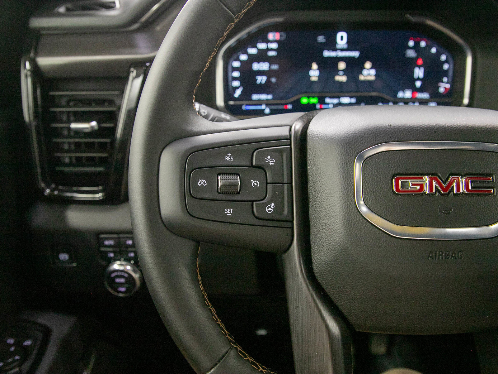 Used 2025 GMC Sierra 2500 AT4 w/ AT4 Premium Plus Package AWD/4WD image 26
