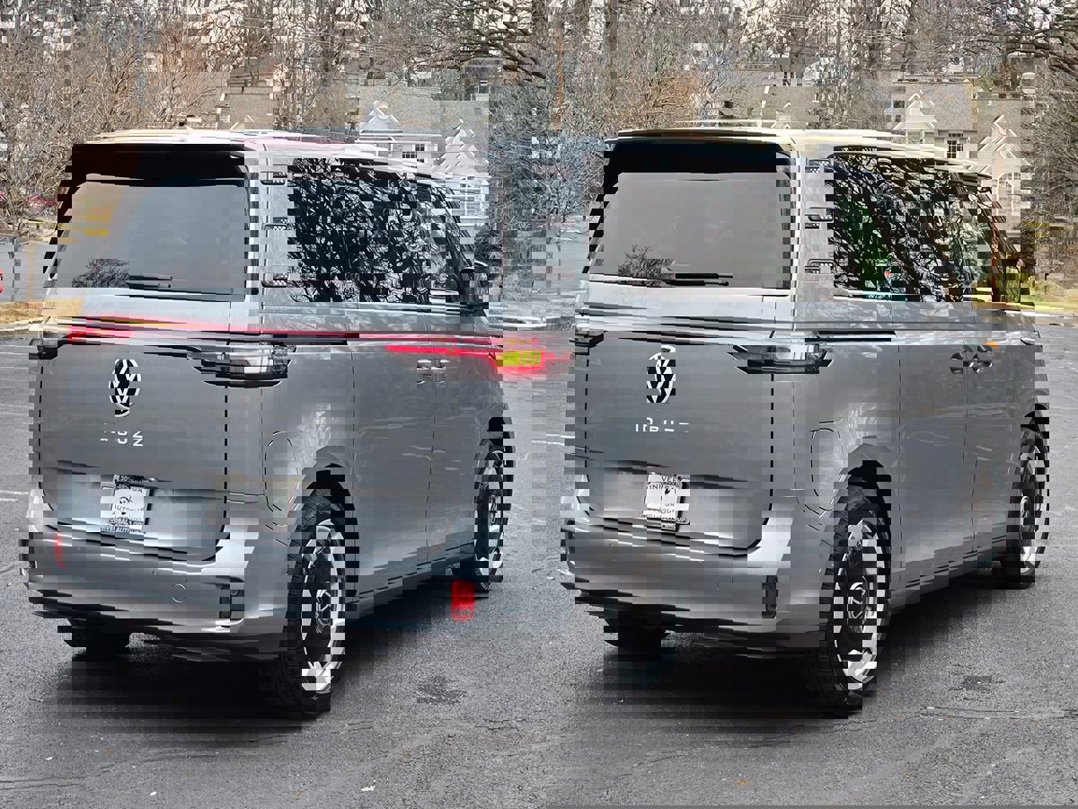 Used 2025 Volkswagen ID. Buzz Pro S image 7