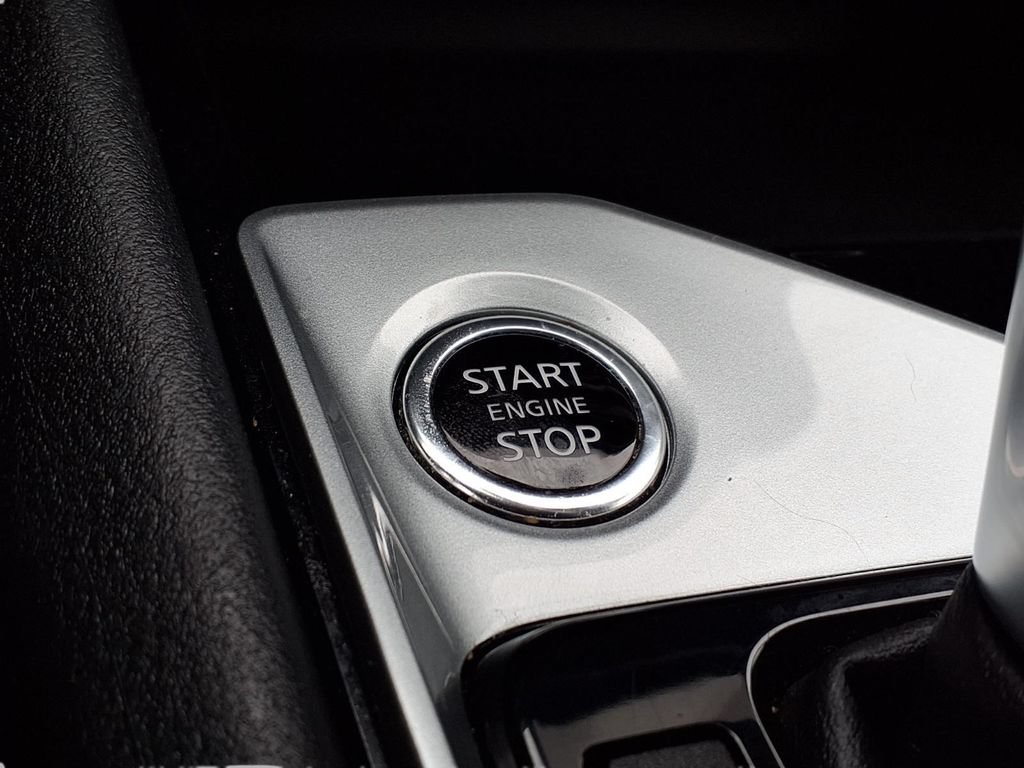 Used 2024 Nissan Altima 2.5 SV FWD image 10