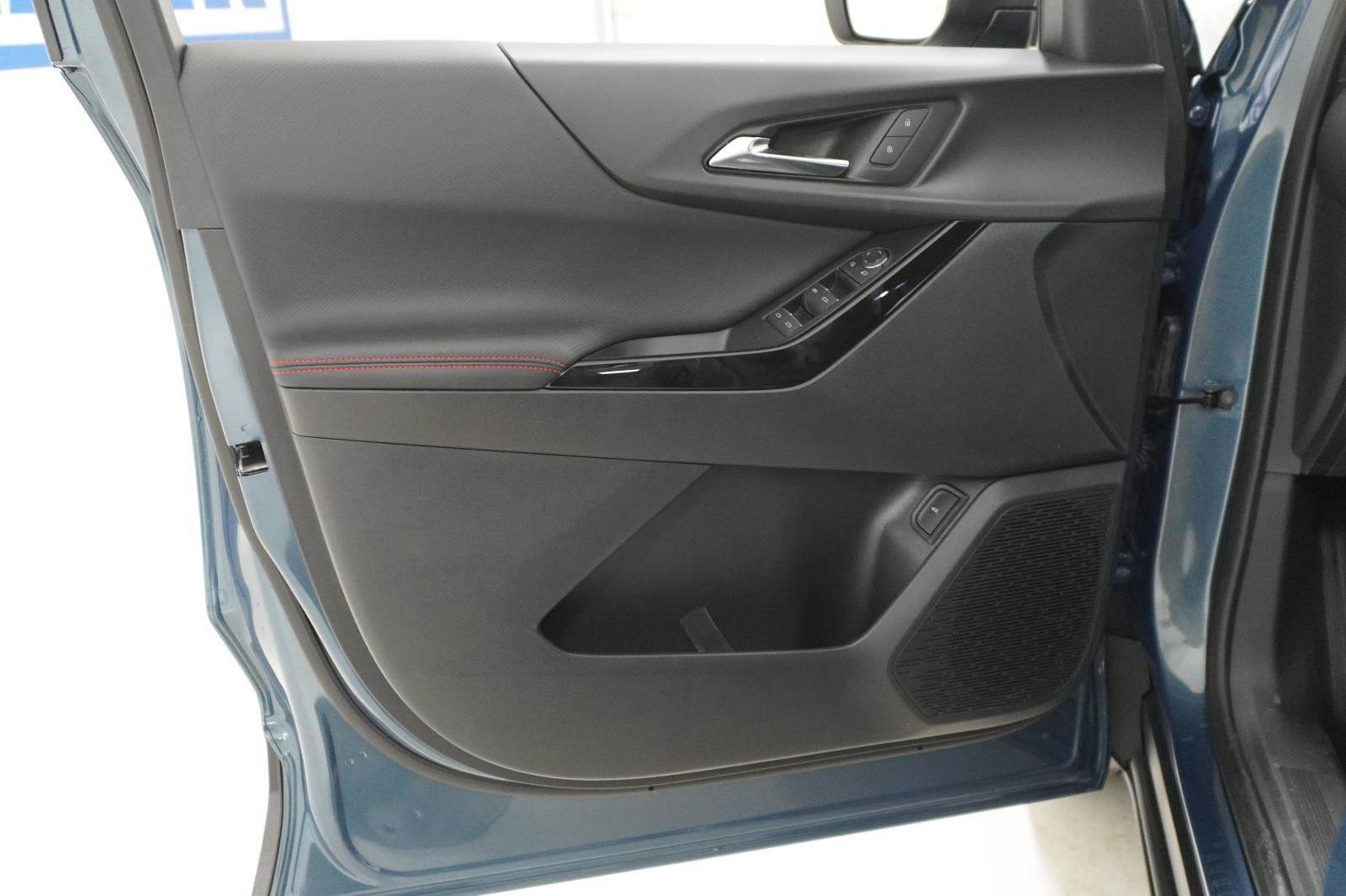 New 2027 Chevrolet Equinox RS FWD image 19