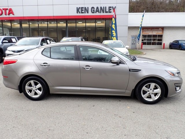 Used 2015 Kia Optima LX image 2