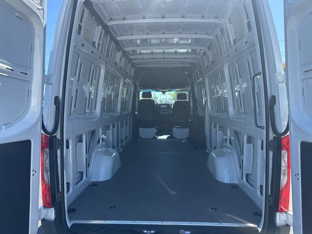 Used 2026 Mercedes-Benz Sprinter 2500 image 29