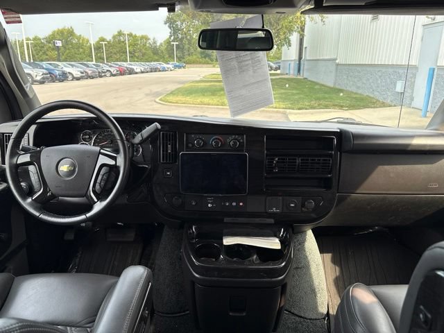 Used 2023 Chevrolet Express 2500 RWD image 22