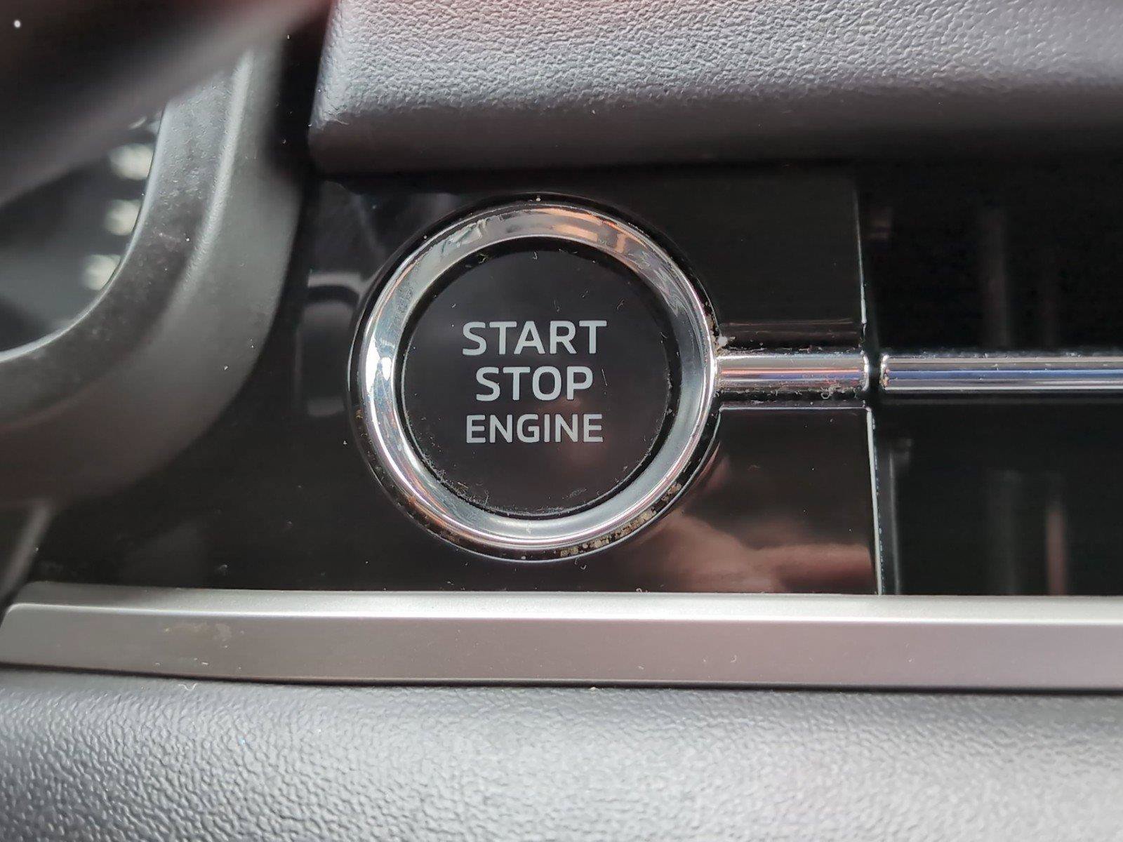 Used 2022 Mitsubishi Outlander SEL Black Edition FWD image 35