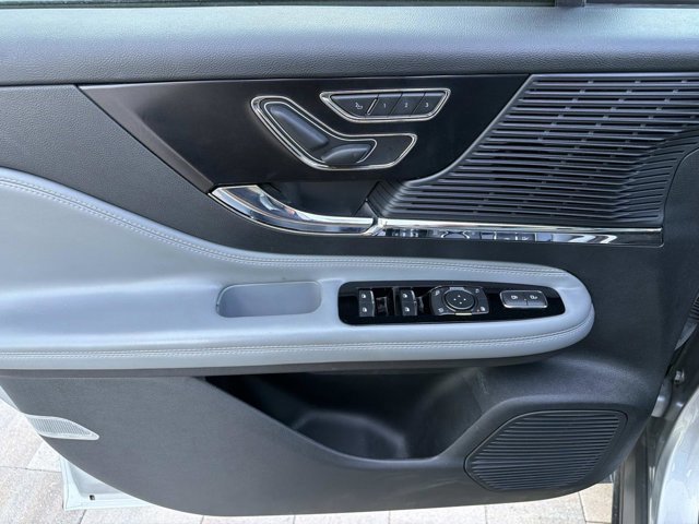 Certified 2021 Lincoln Corsair FWD w/ Equipment Group 101A image 11