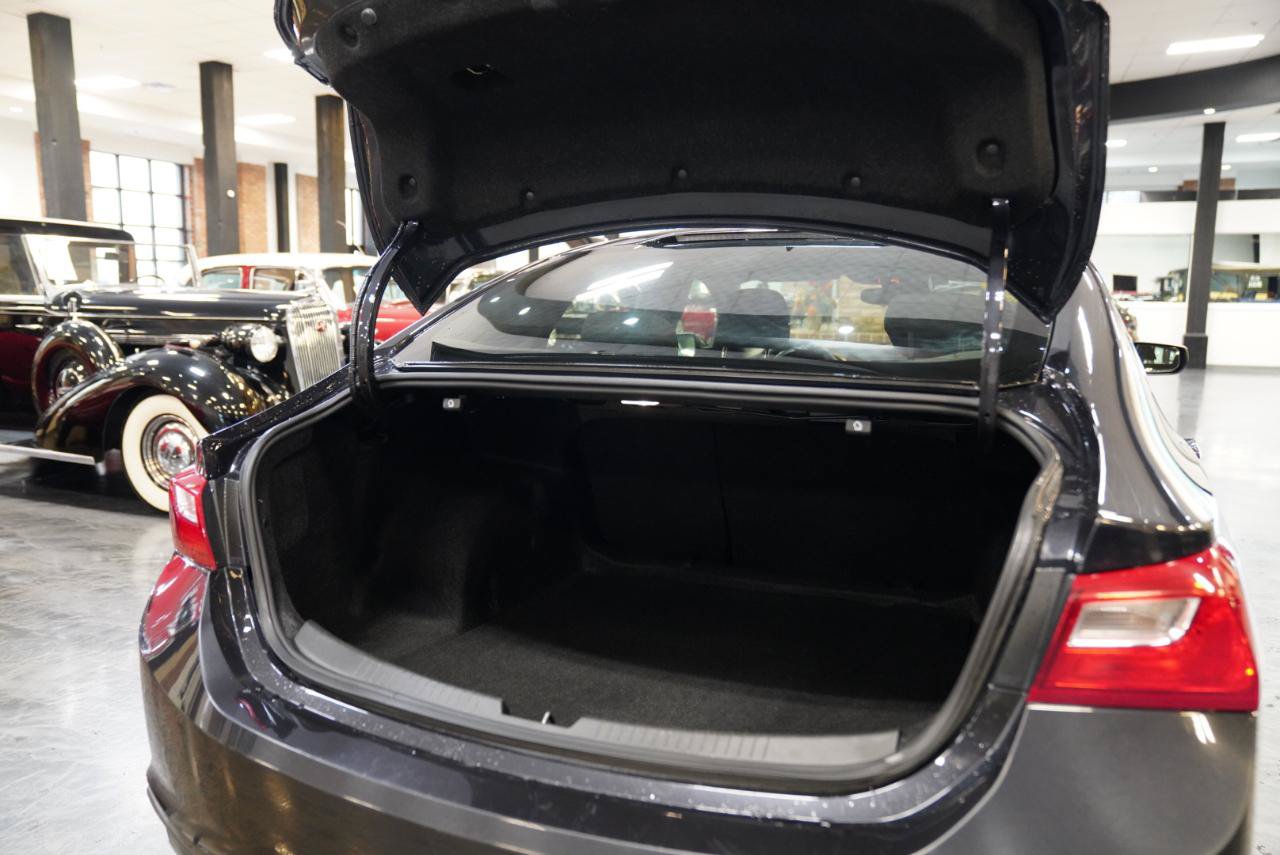Used 2023 Chevrolet Malibu LT FWD image 17