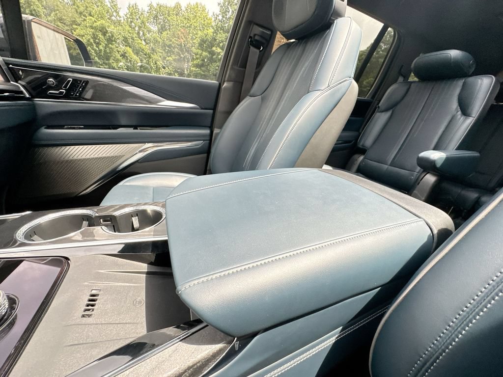 Used 2025 Cadillac Escalade IQ Sport 2 AWD/4WD image 23
