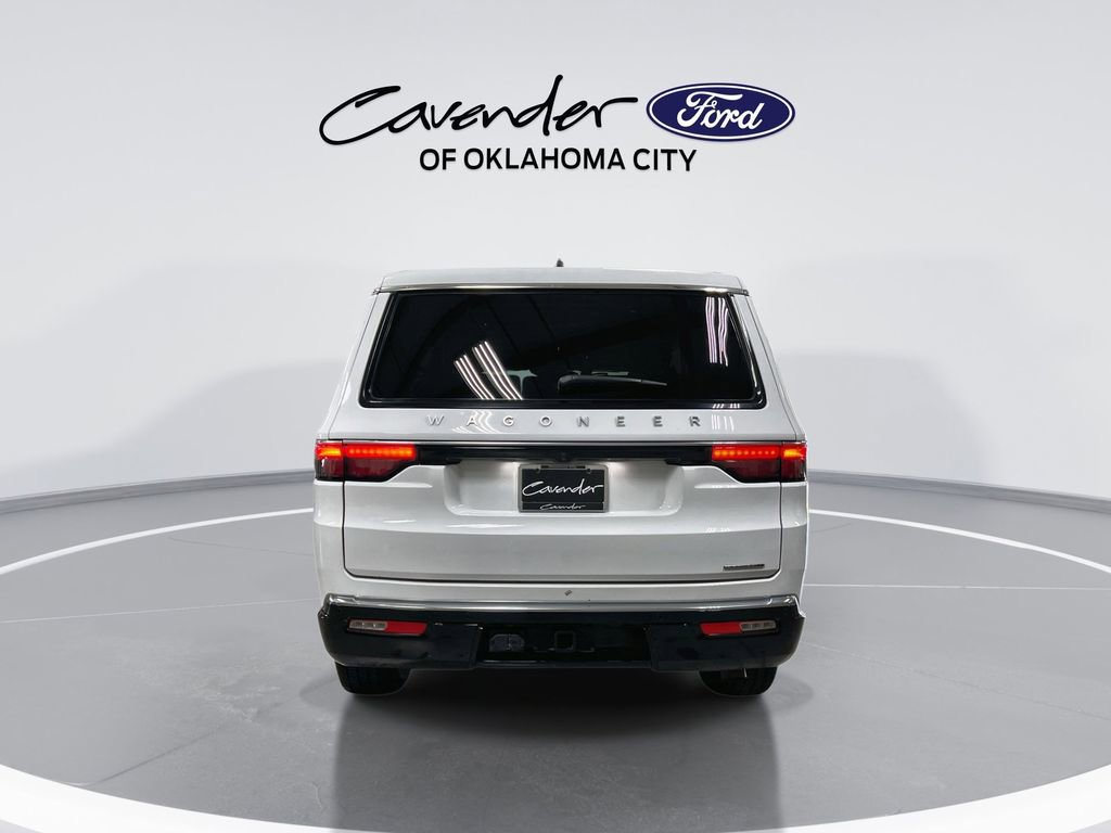 Used 2024 Jeep Wagoneer Series II w/ Flexible Seating Group AWD/4WD image 7