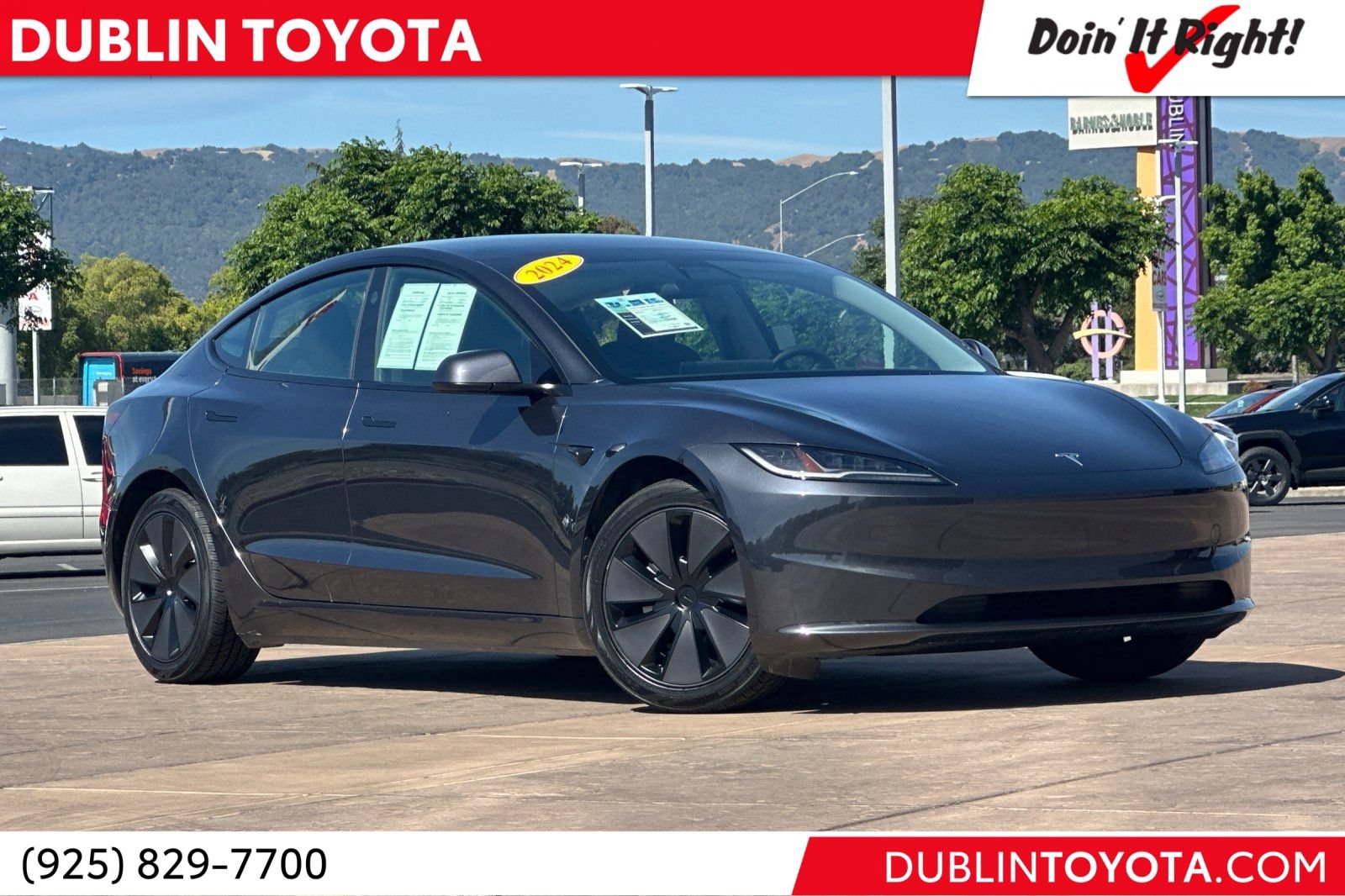Used 2024 Tesla Model 3 Standard Range RWD image 1