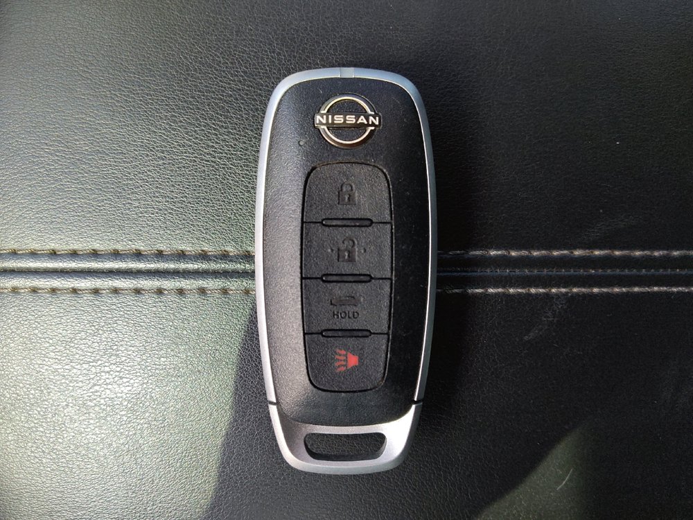 Used 2025 Nissan Sentra SV FWD image 32