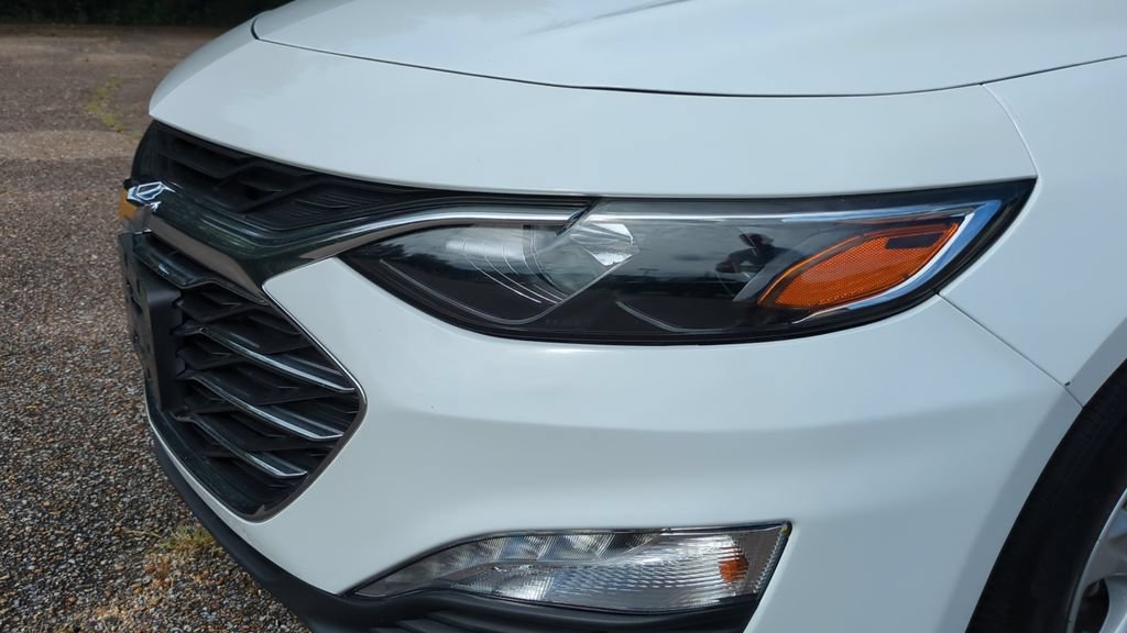 Used 2024 Chevrolet Malibu LT FWD image 9