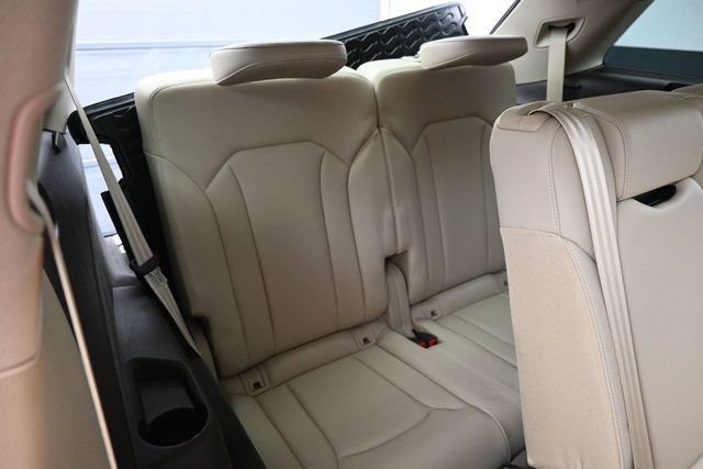 Used 2019 Audi Q7 3.0T Premium Plus w/ Premium Plus Package AWD/4WD image 29