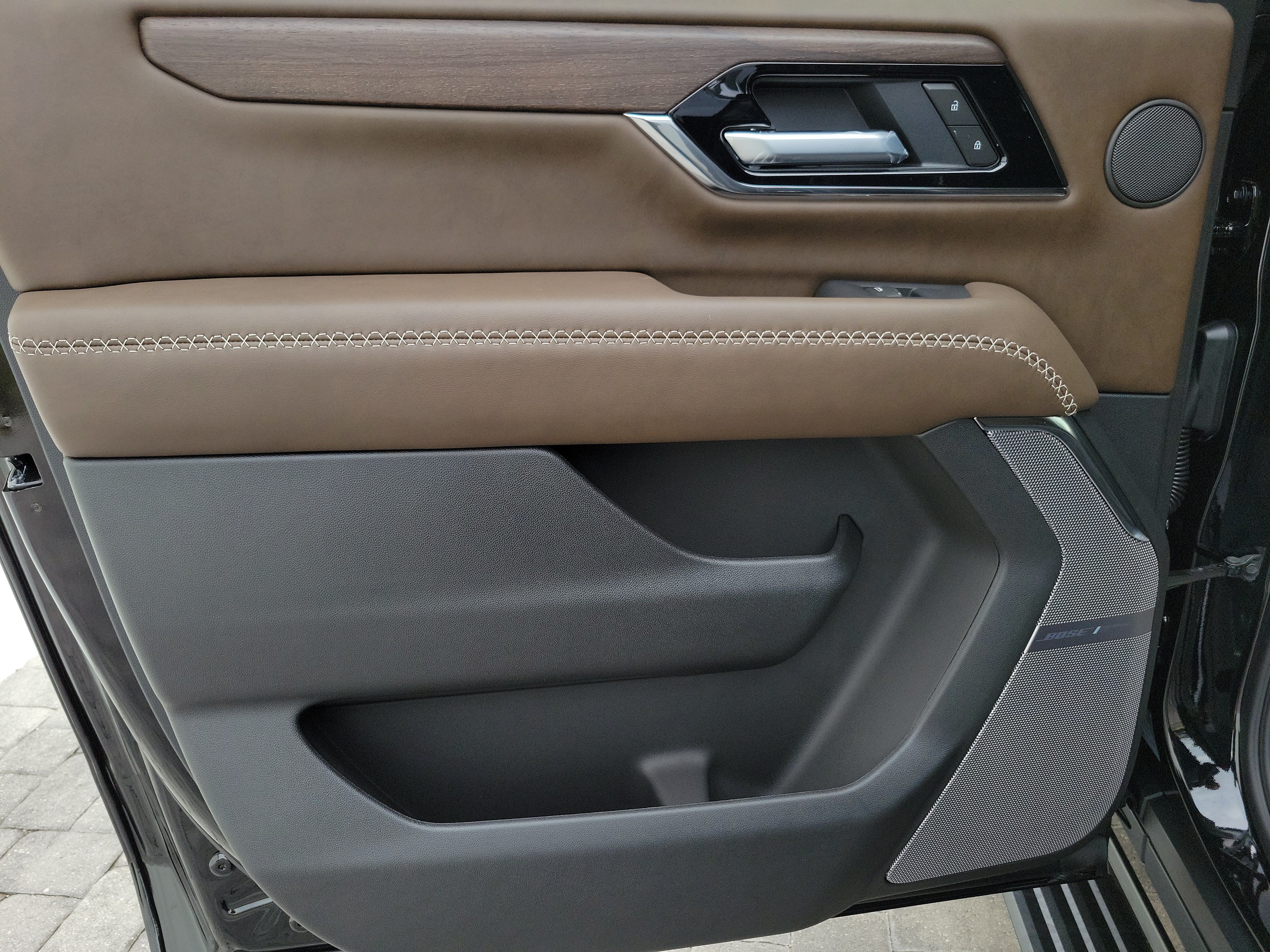 New 2026 GMC Yukon XL Denali Ultimate AWD/4WD image 12