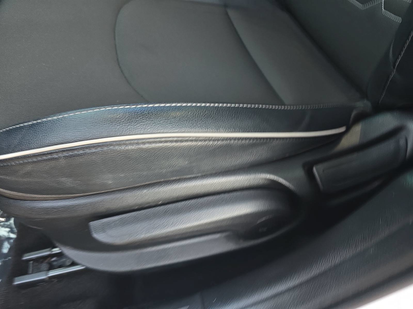 Used 2020 Kia Forte GT-Line w/ GT-Line Premium Package FWD image 29