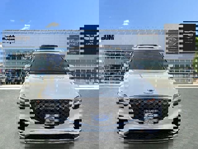 Used 2026 Genesis GV70 2.5T Advanced image 11