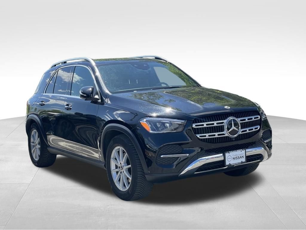 Used 2025 Mercedes-Benz GLE 350 4MATIC image 3
