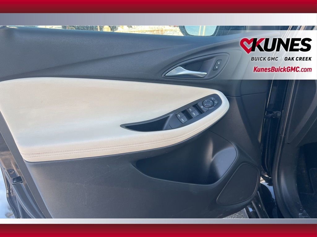 Used 2024 Buick Encore GX Sport Touring image 7